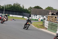 Vintage-motorcycle-club;eventdigitalimages;mallory-park;mallory-park-trackday-photographs;no-limits-trackdays;peter-wileman-photography;trackday-digital-images;trackday-photos;vmcc-festival-1000-bikes-photographs